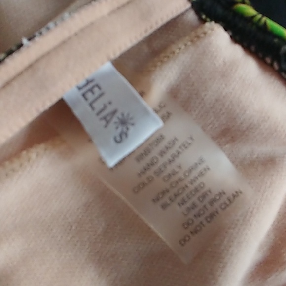 Delia's One Piece Pineapple Bathing suit - Picture 4 of 6